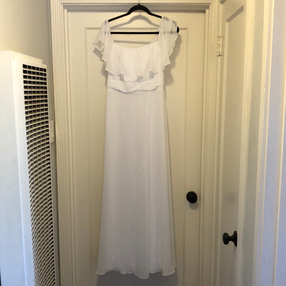 White maxi dress